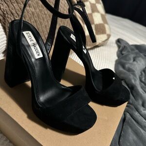Steve Madden Elegant Black Heels